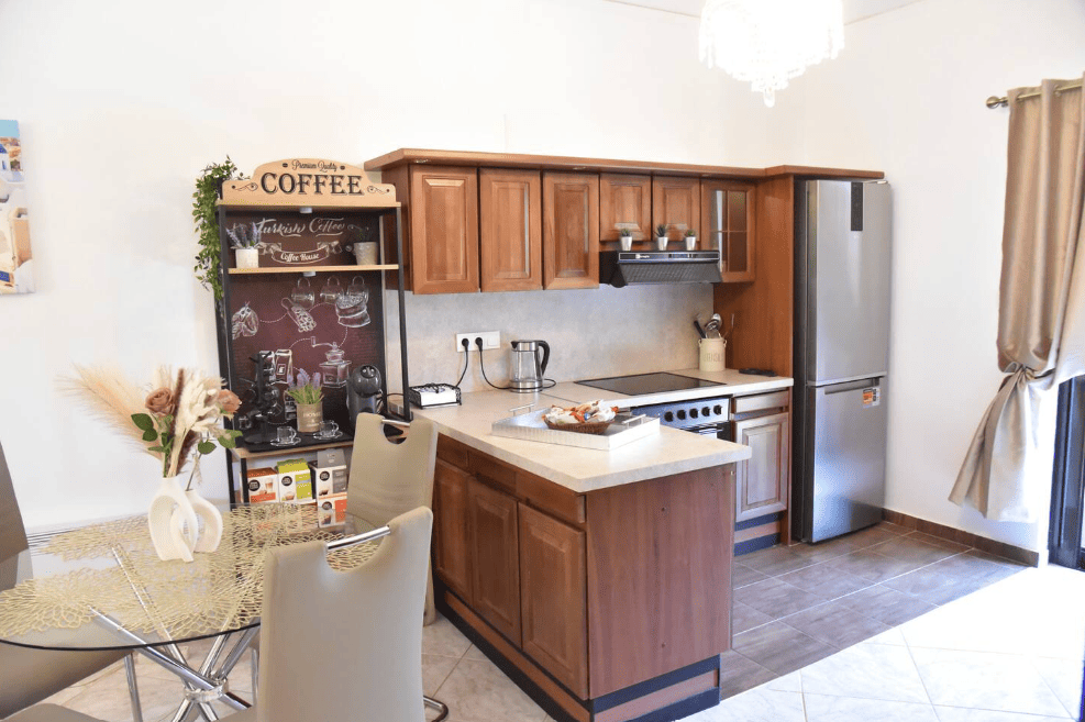 Fully equipped kitchen