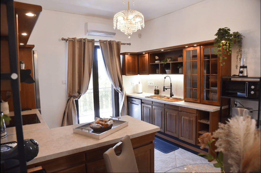 Fully equipped kitchen